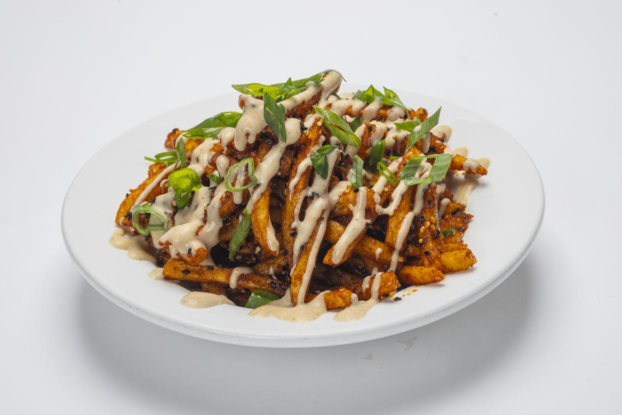 Sesame Garlic Fries with Sriracha Ranch